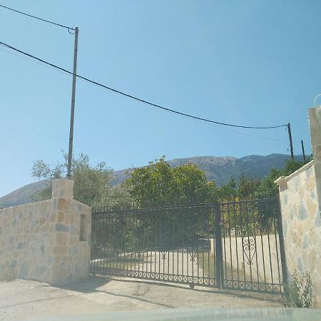 Apartment With Pool In Tzanata Kefalonia Dhimisianata Екстер'єр фото